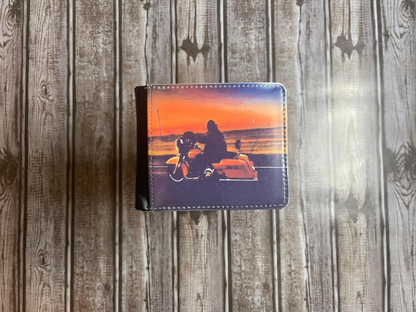 CUSTOM WALLETS